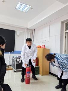 灭火器
