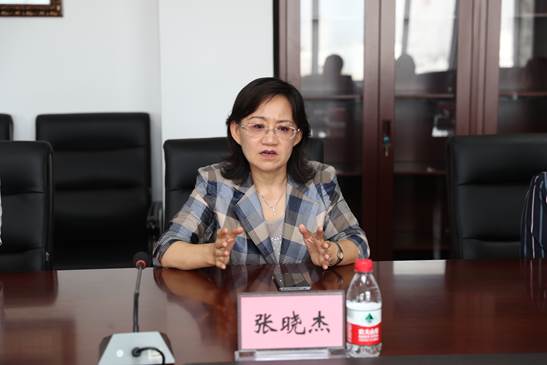 张晓杰