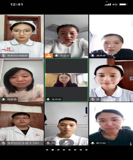人不同表情的照片描述已自动生成